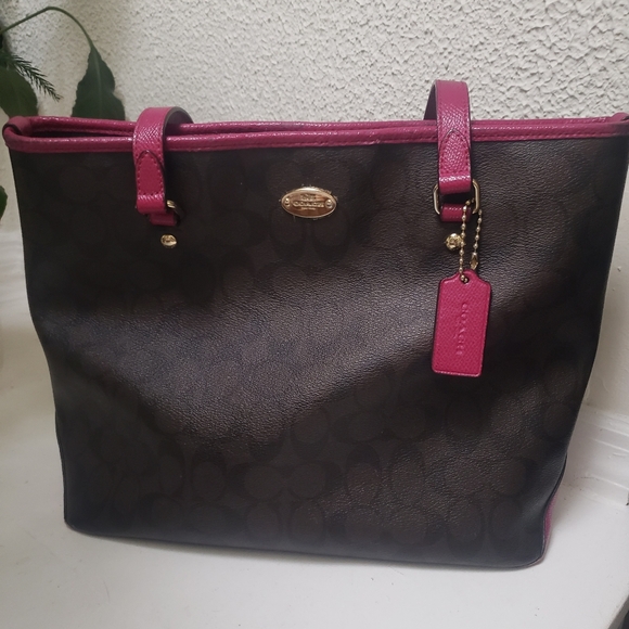 Coach Handbags - Coach Autentic F34603 Brown & Fuchsia Signature Tote Bag 13×11×5